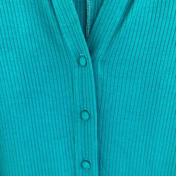 Fourteenth Place NWT Jade Green Ribbed Knit Collared Long Sleeve Button Dress M - Picture 6 of 11